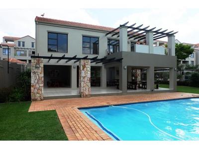 Apartment / Flat For Sale in Paulshof, Sandton