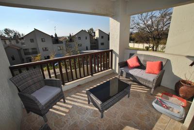 Apartment / Flat For Sale in Paulshof, Sandton